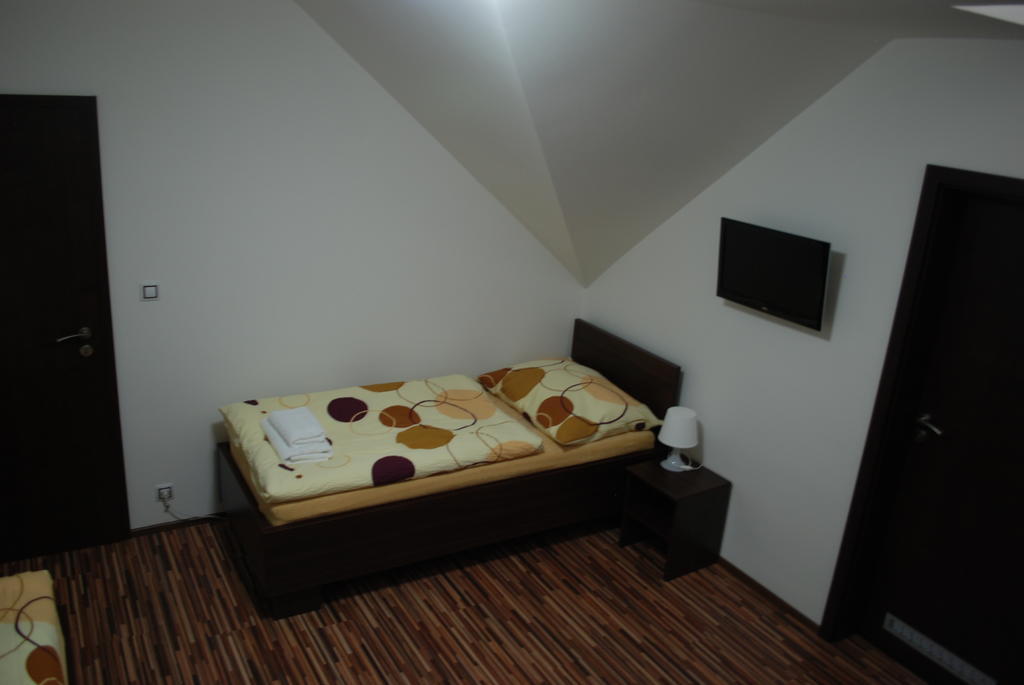 Penzion Na Dedine Mutěnice Chambre photo